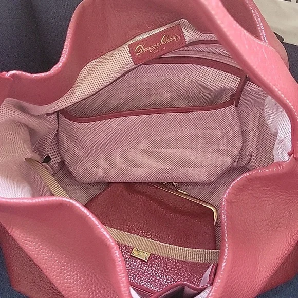 Dooney & Bourke shoulder bag and coin purse - Picture 4 of 7